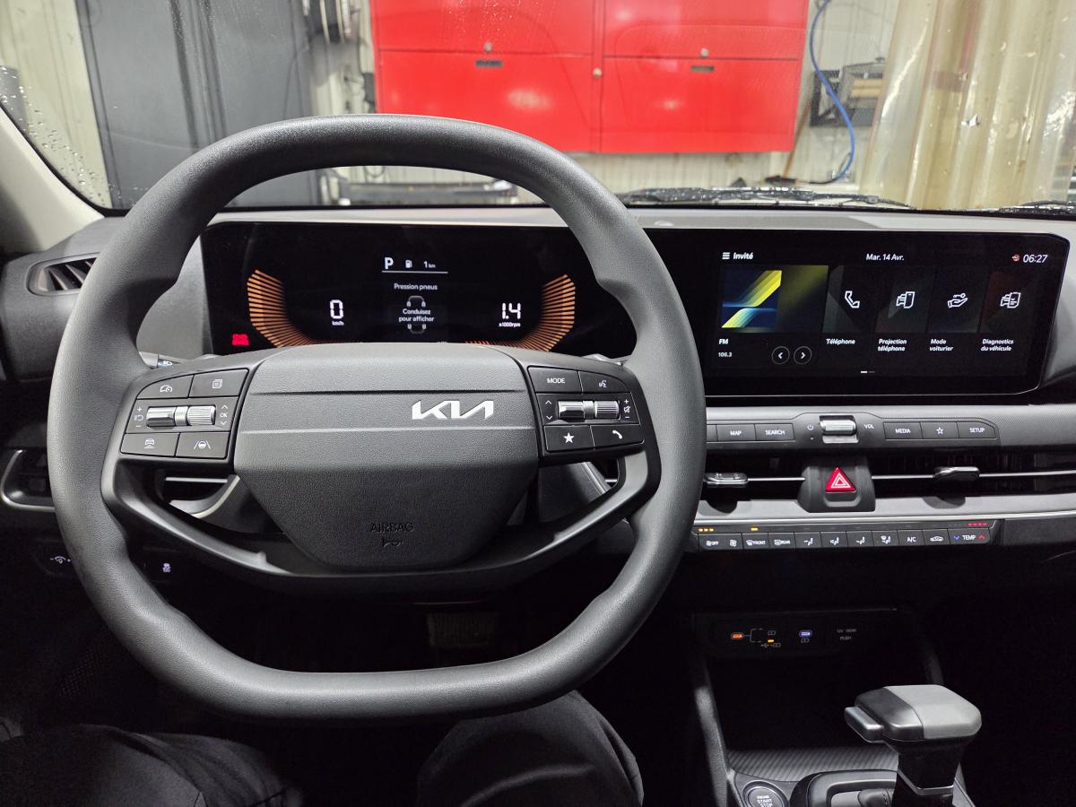 2025 Kia K4 - Image 602
