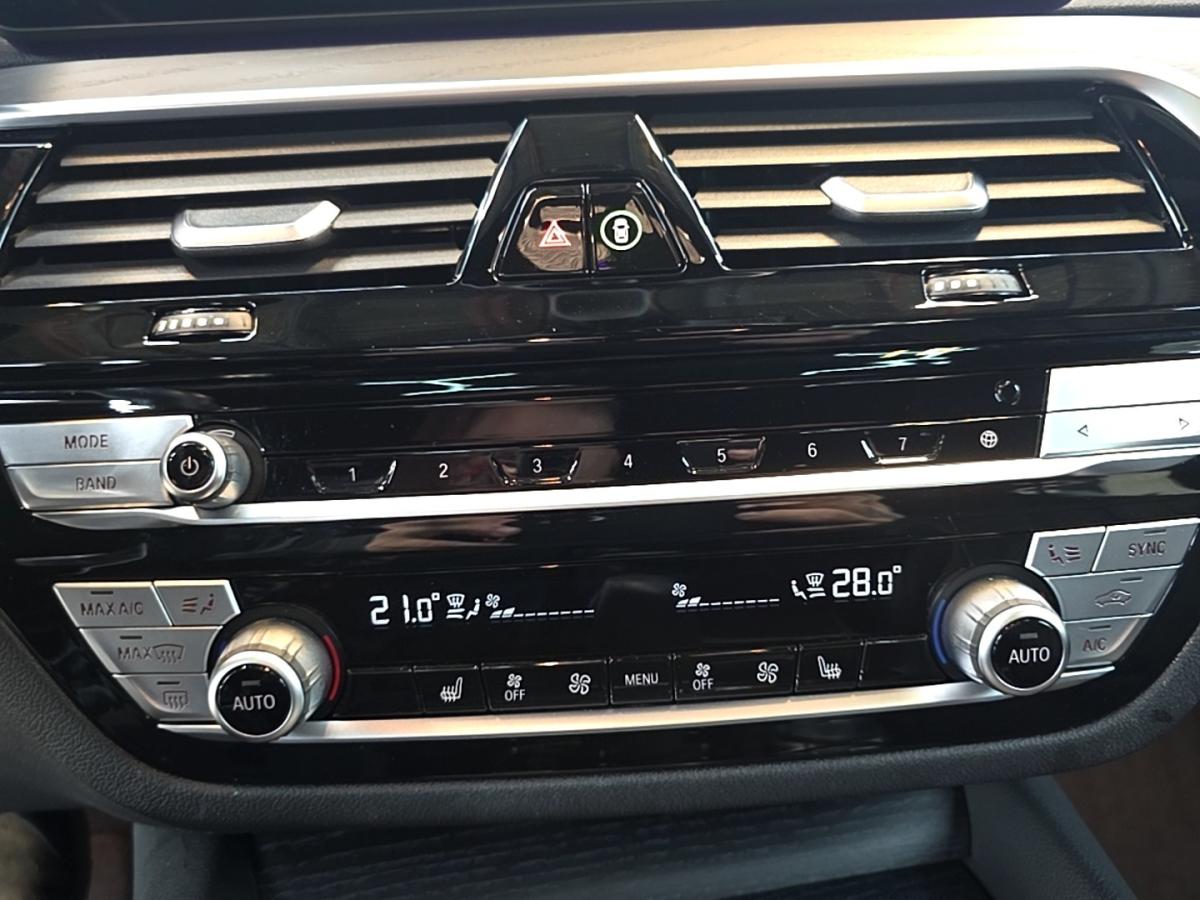 2022 BMW 530i - Image 597