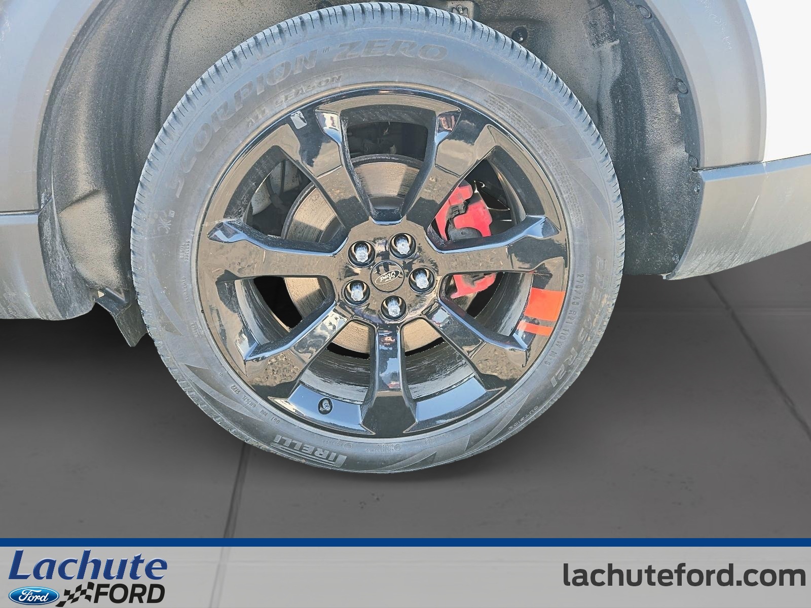2023 Ford Explorer - Image 710