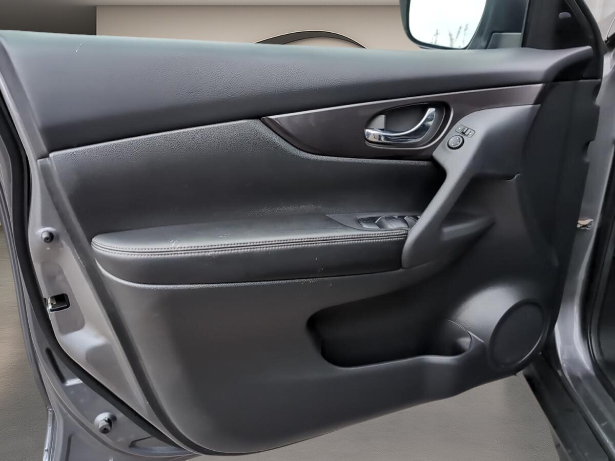 2019 Nissan Rogue - Image 595