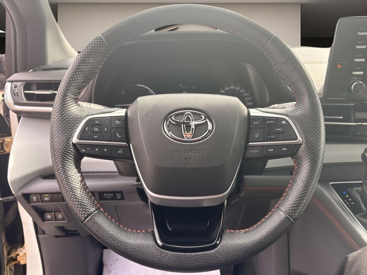 2022 Toyota Sienna Hybrid - Image 285
