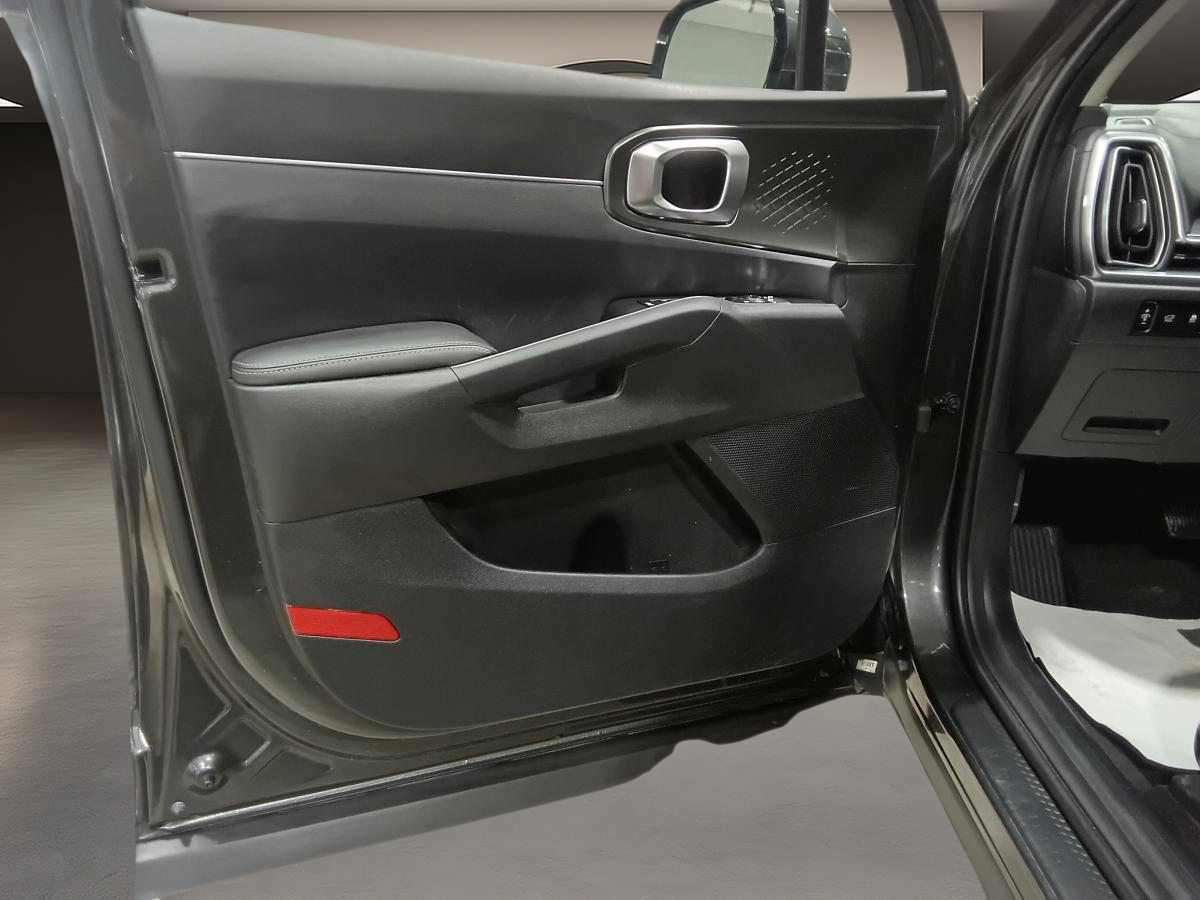 2025 Kia Sorento - Image 431