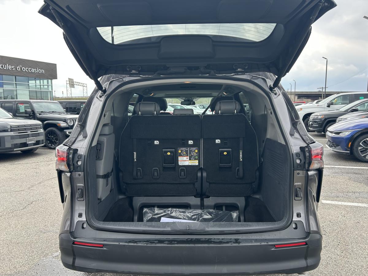 2024 Toyota Sienna - Image 244