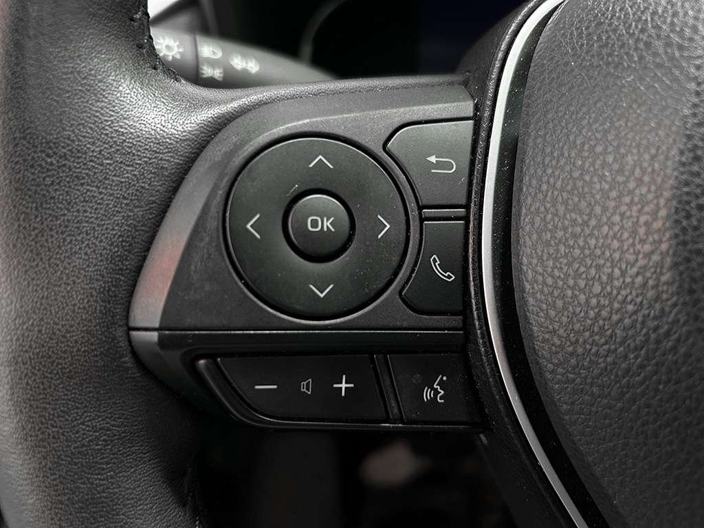 2023 Toyota Rav4 - Image 37