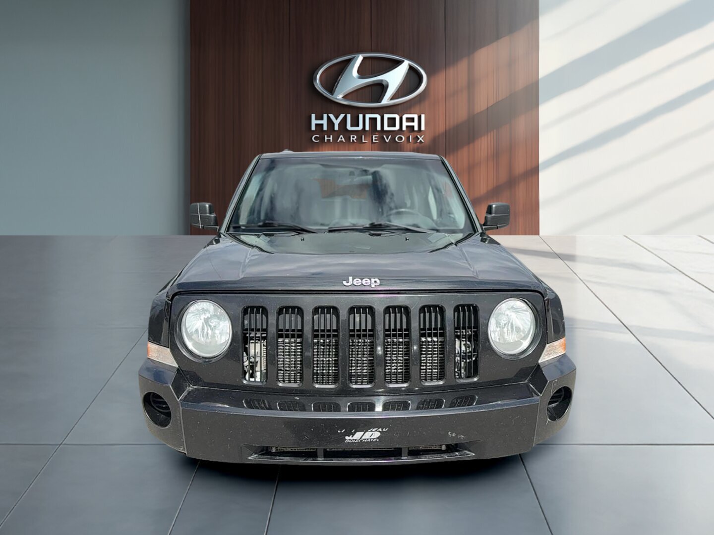 2010 Jeep Patriot - Image 2