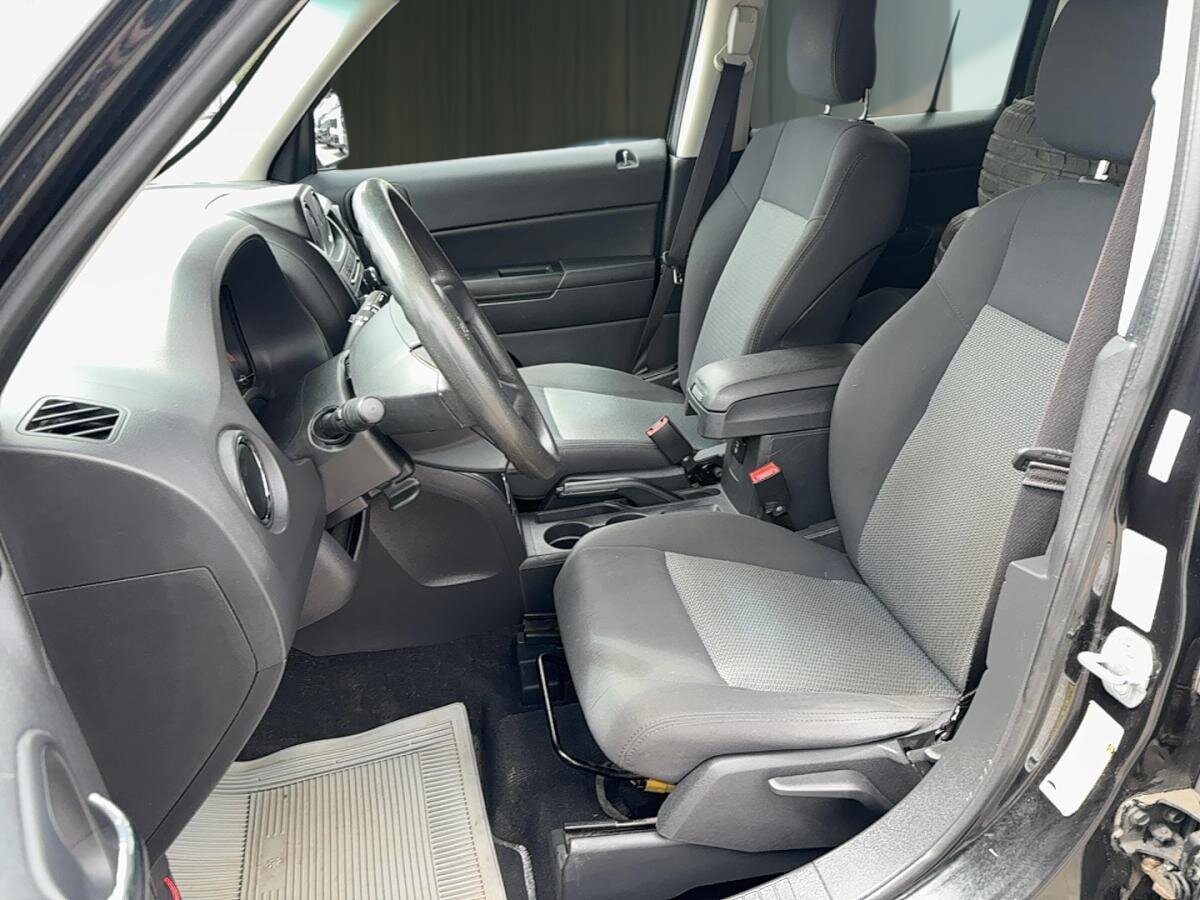 2010 Jeep Patriot - Image 8