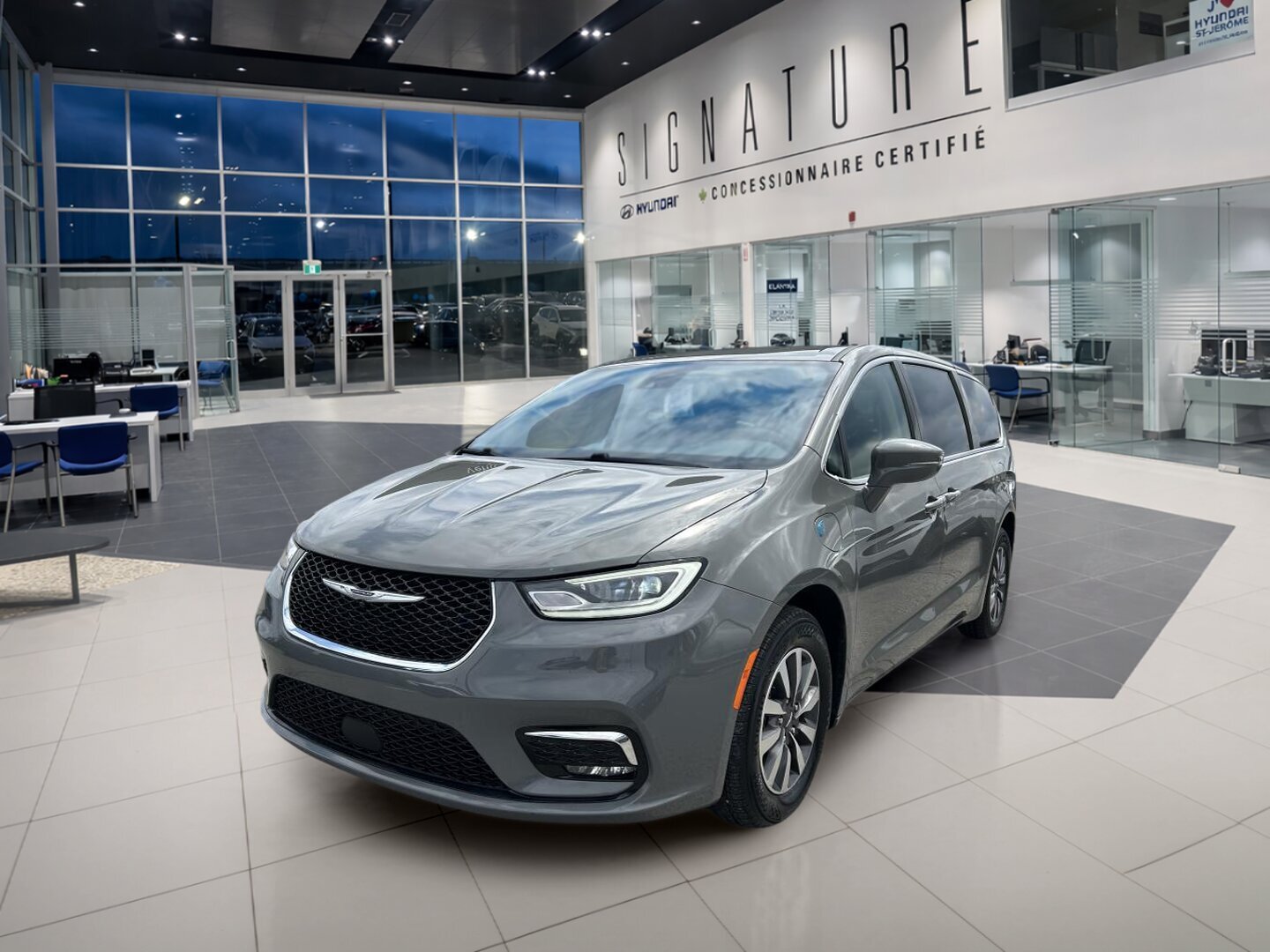 2022 Chrysler Pacifica Hybrid - Image 161