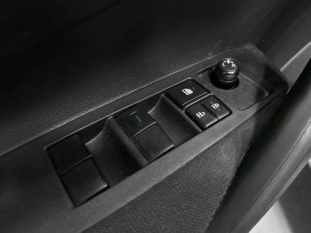 2022 Toyota Corolla - Image 75