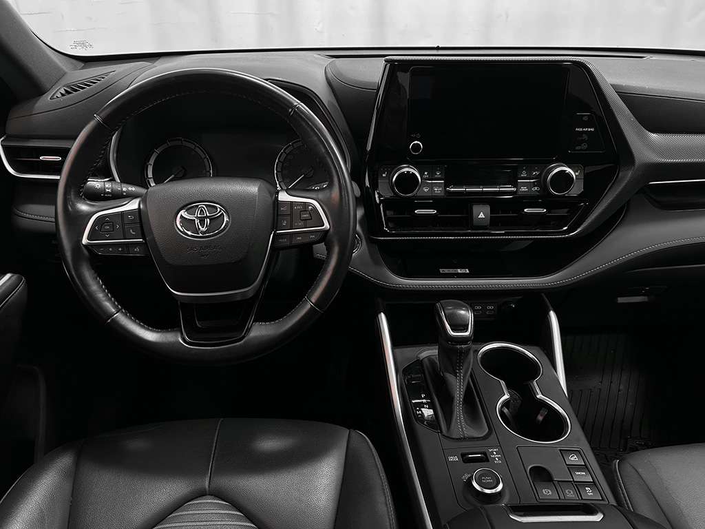 2023 Toyota Highlander - Image 42