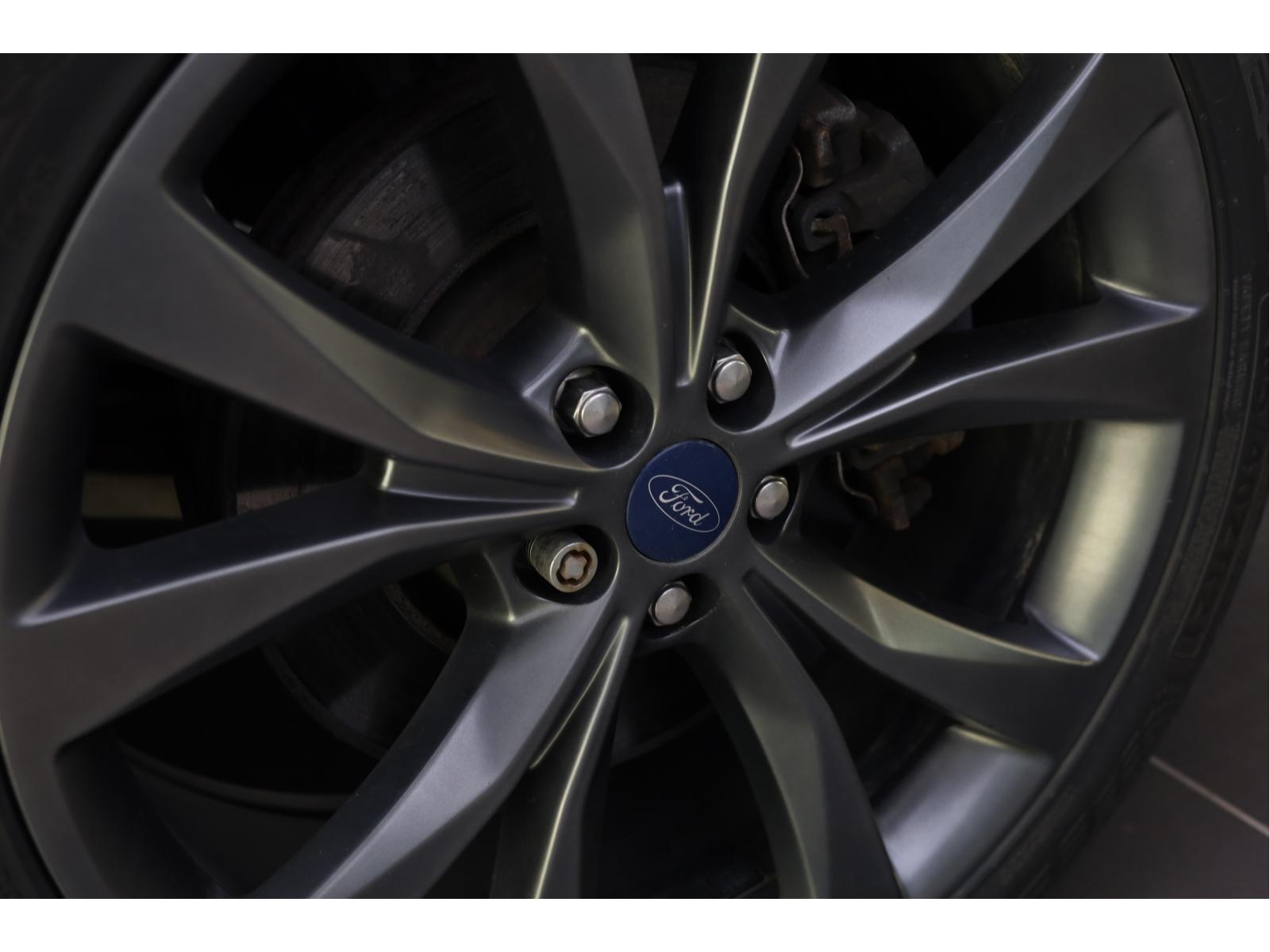 2018 Ford Edge - Image 101