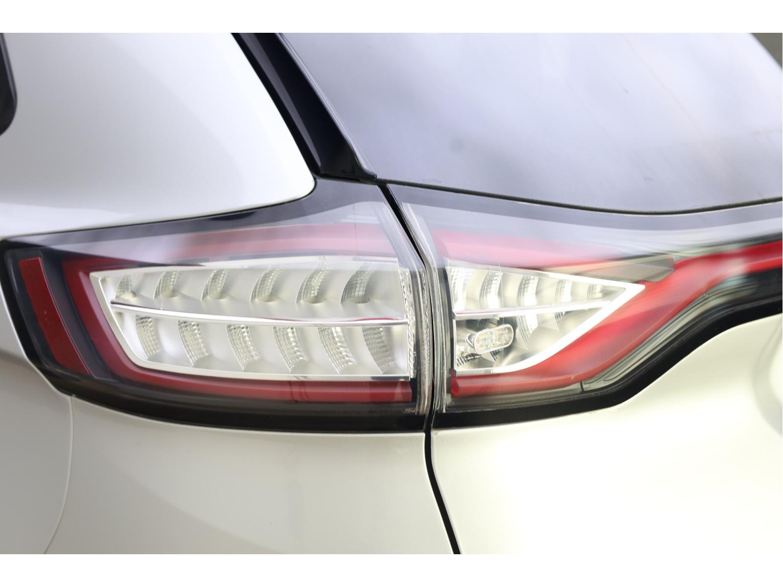 2018 Ford Edge - Image 104