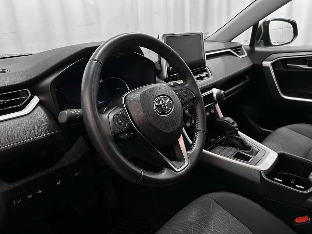 2024 Toyota Rav4 - Image 26