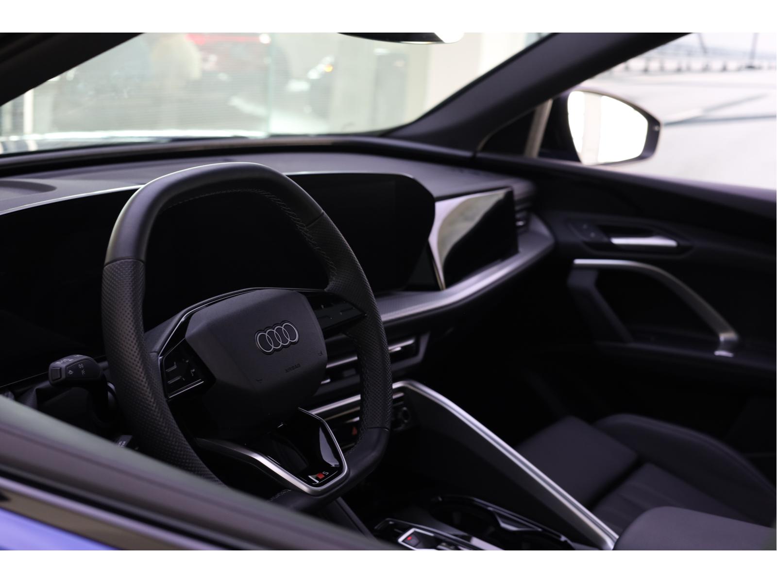 2025 Audi Q5 - Image 22