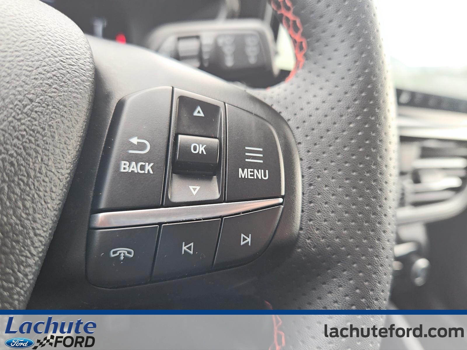 2023 Ford Escape - Image 76