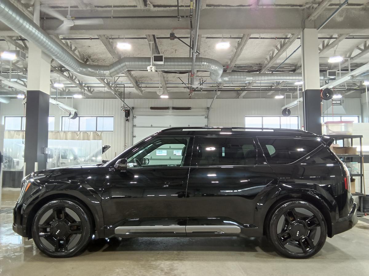 2026 Kia EV9 - Image 729