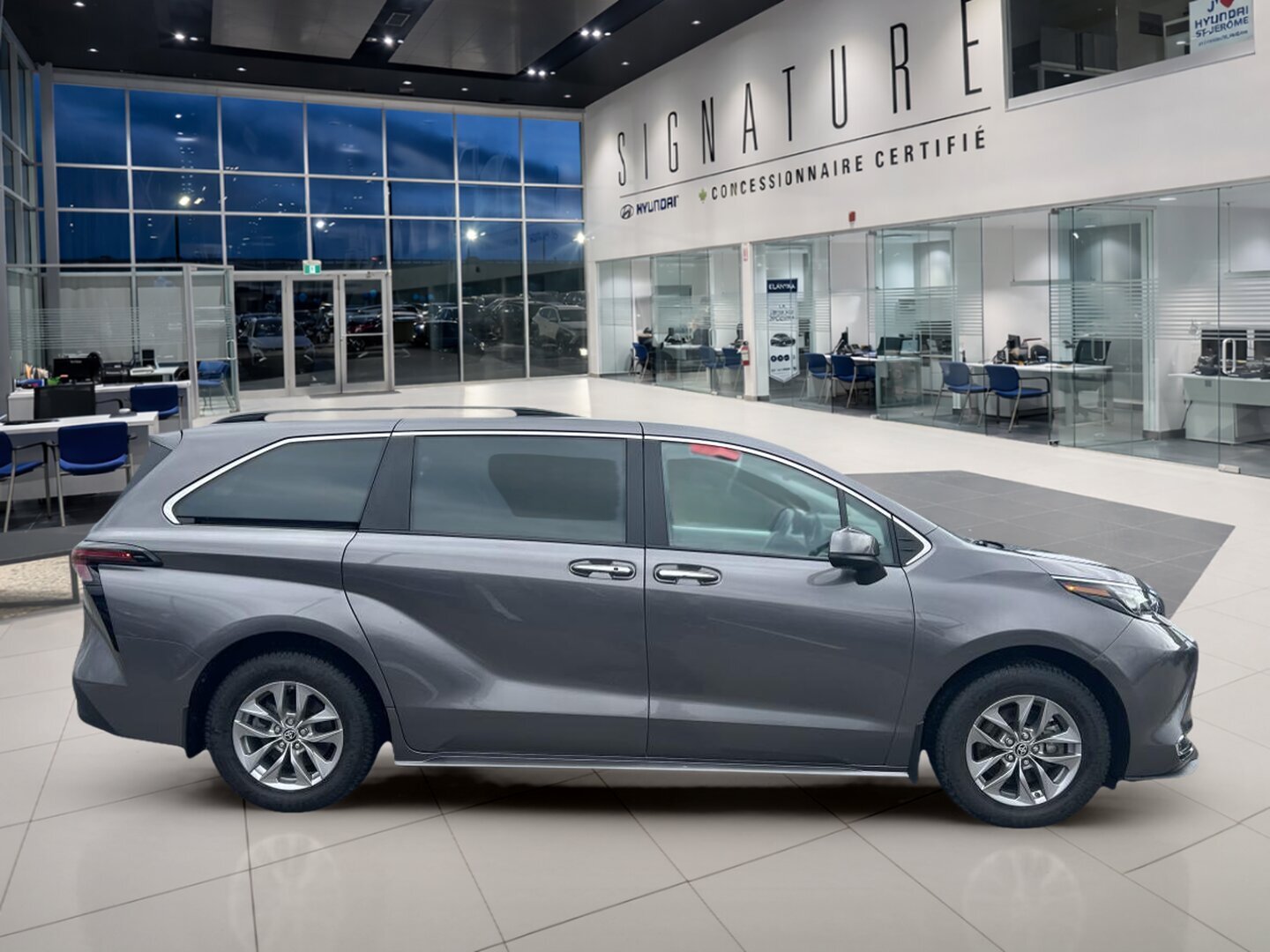 2024 Toyota Sienna - Image 361