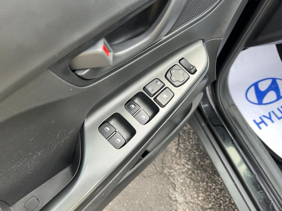 2020 Hyundai Kona - Image 58