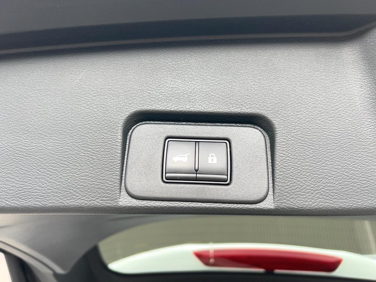 2024 Nissan Rogue - Image 61