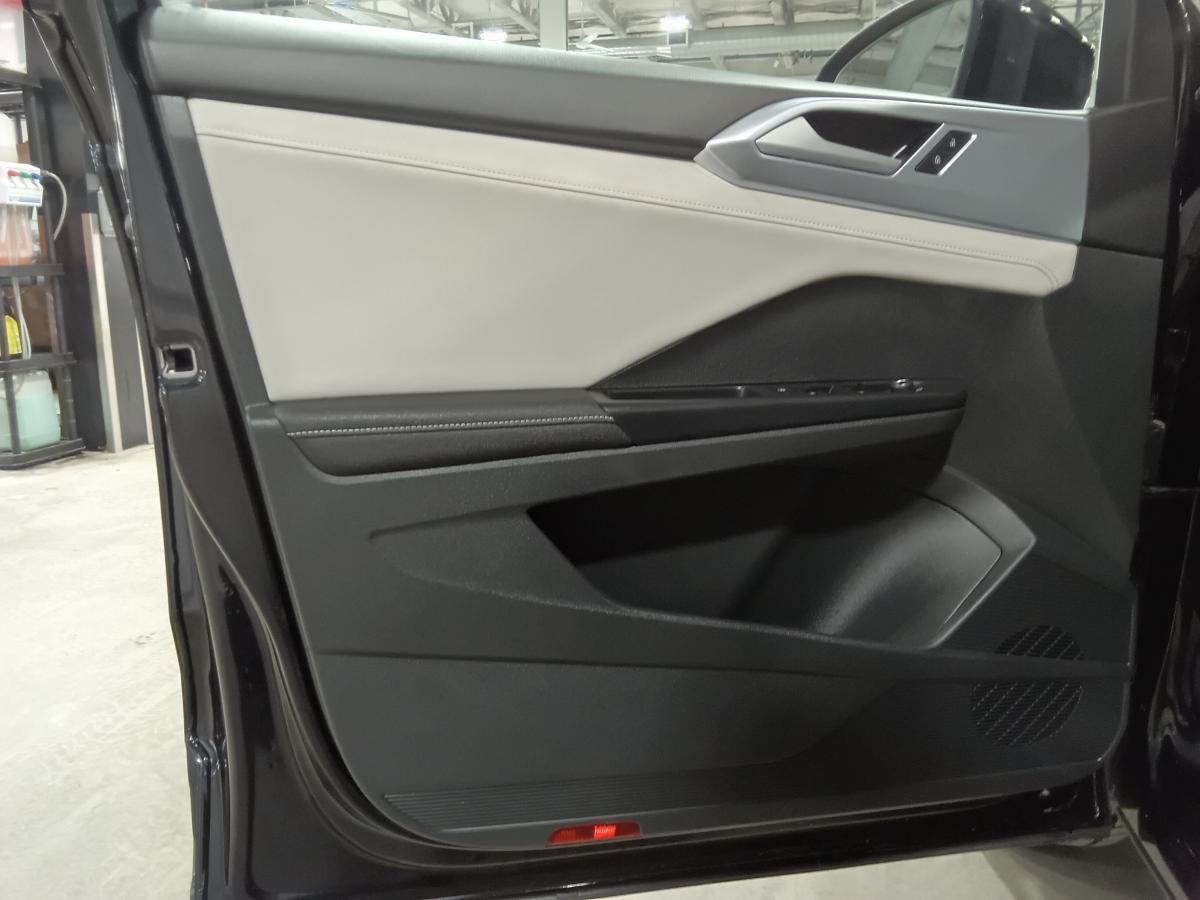 2025 Volkswagen Taos - Image 415