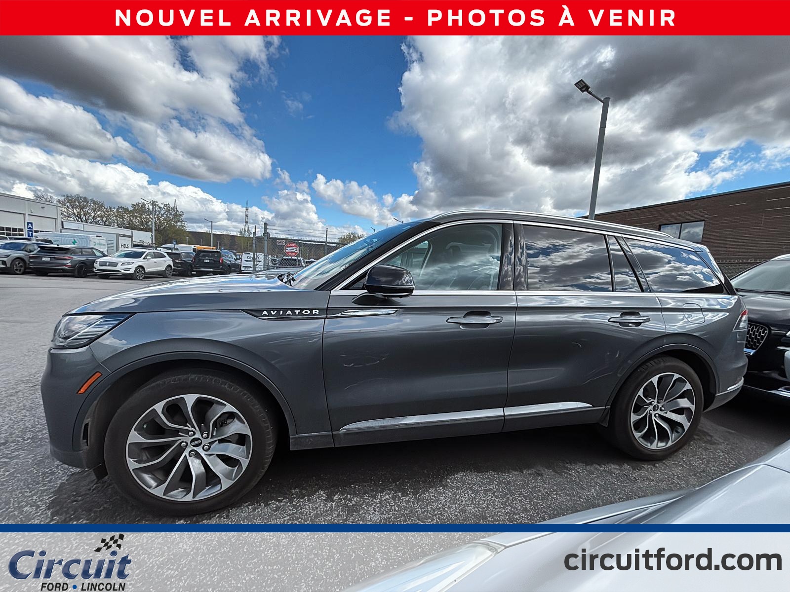 2025 Lincoln Aviator - Image 12