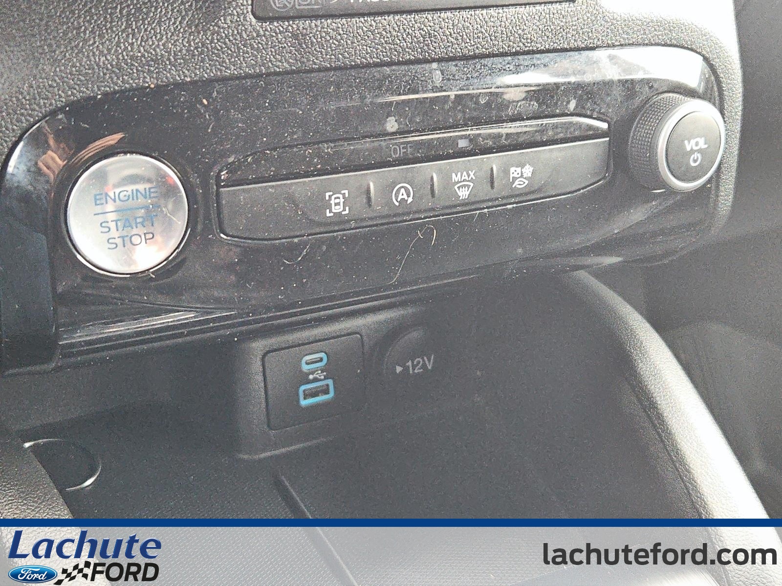 2023 Ford Escape - Image 101