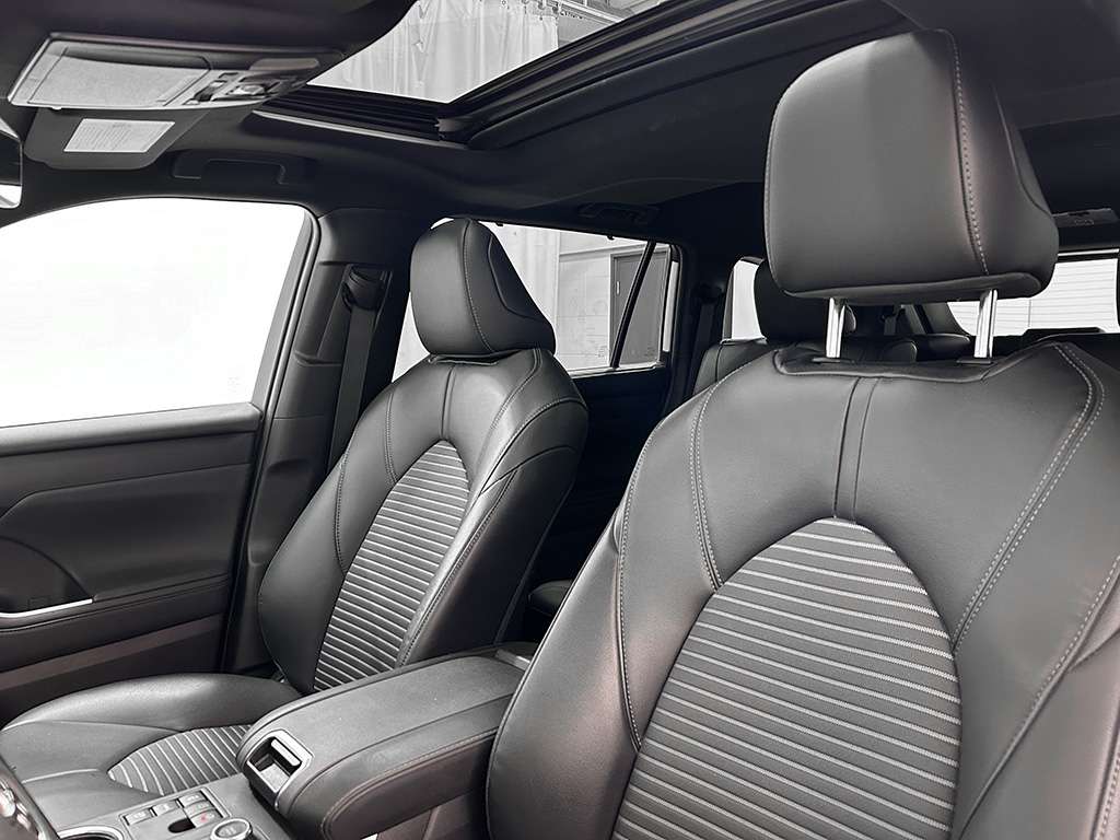 2023 Toyota Highlander - Image 105
