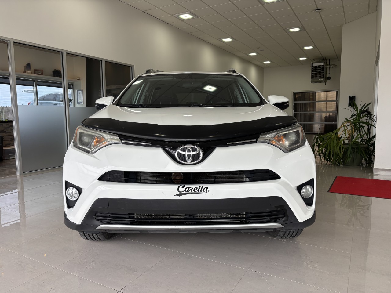 2016 Toyota RAV4 - Image 2