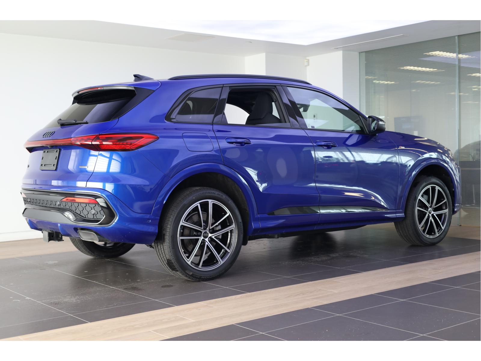 2025 Audi Q5 - Image 59