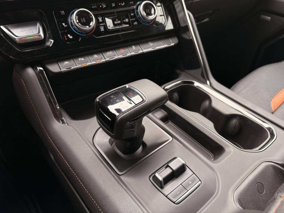 2025 GMC Sierra 1500 - Image 31
