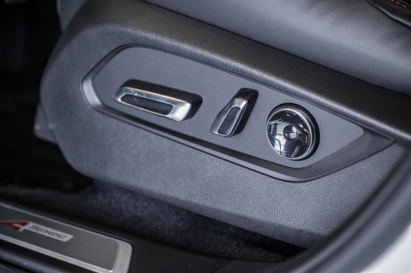 2026 Acura RDX - Image 378