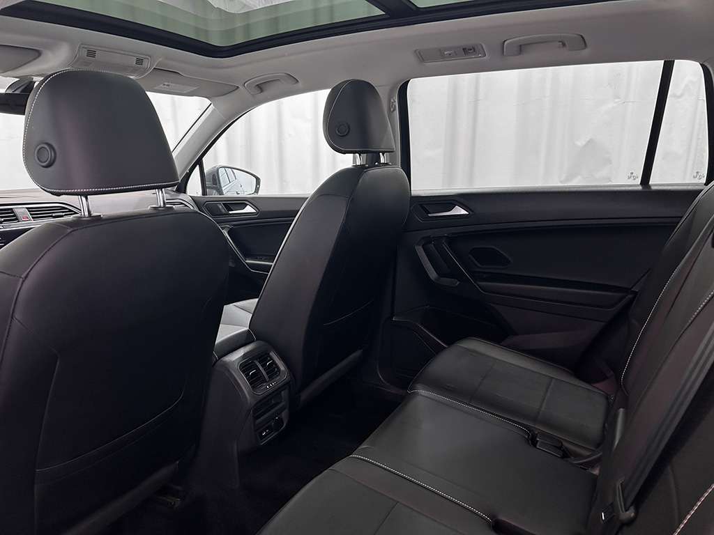 2021 Volkswagen Tiguan - Image 123
