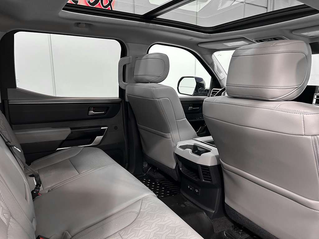 2022 Toyota Tundra - Image 248
