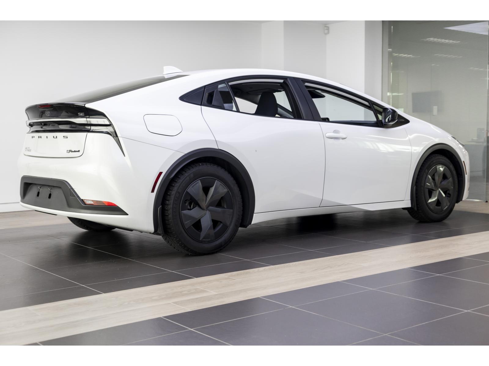 2024 Toyota Prius - Image 78