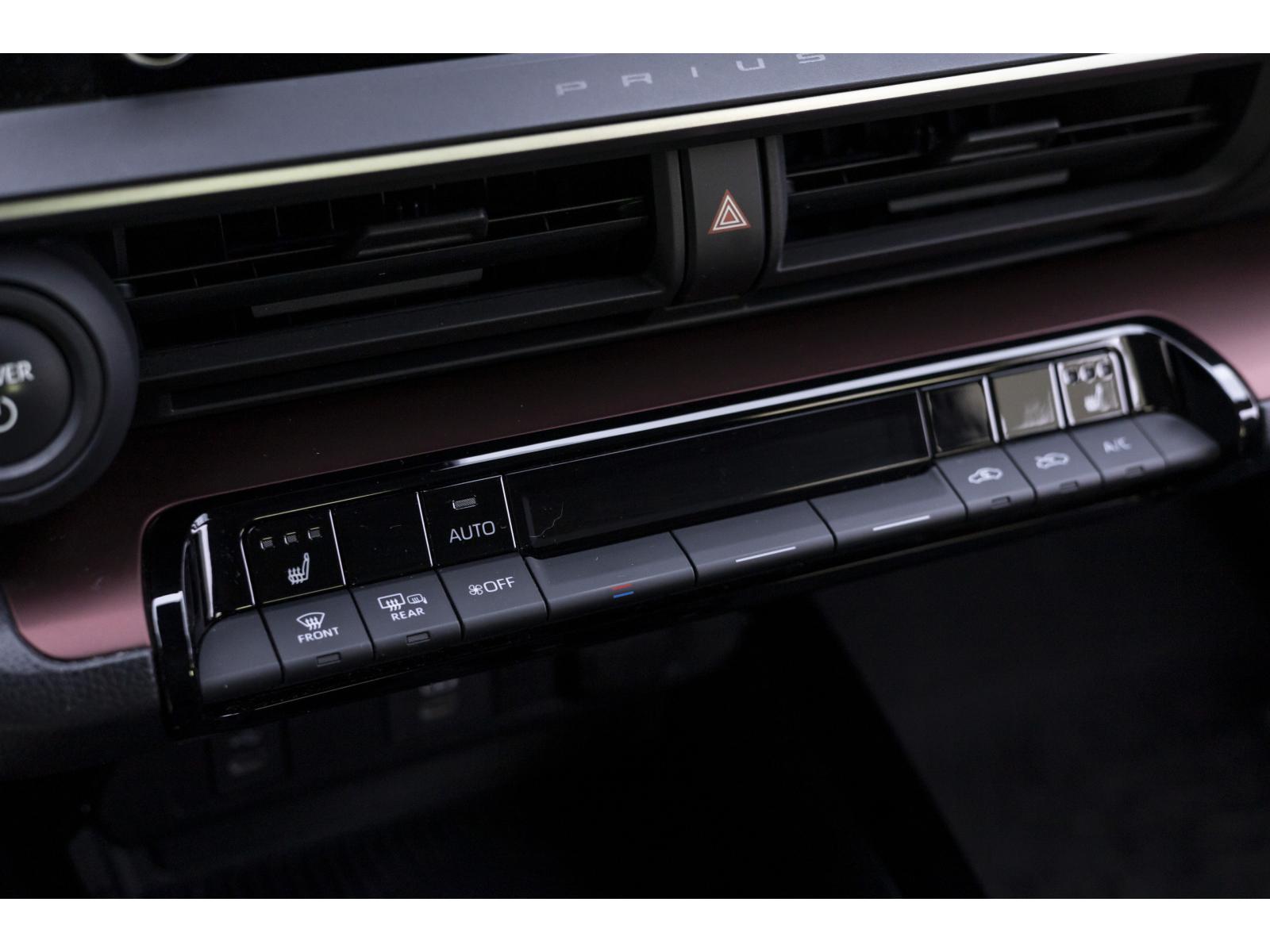 2024 Toyota Prius - Image 91
