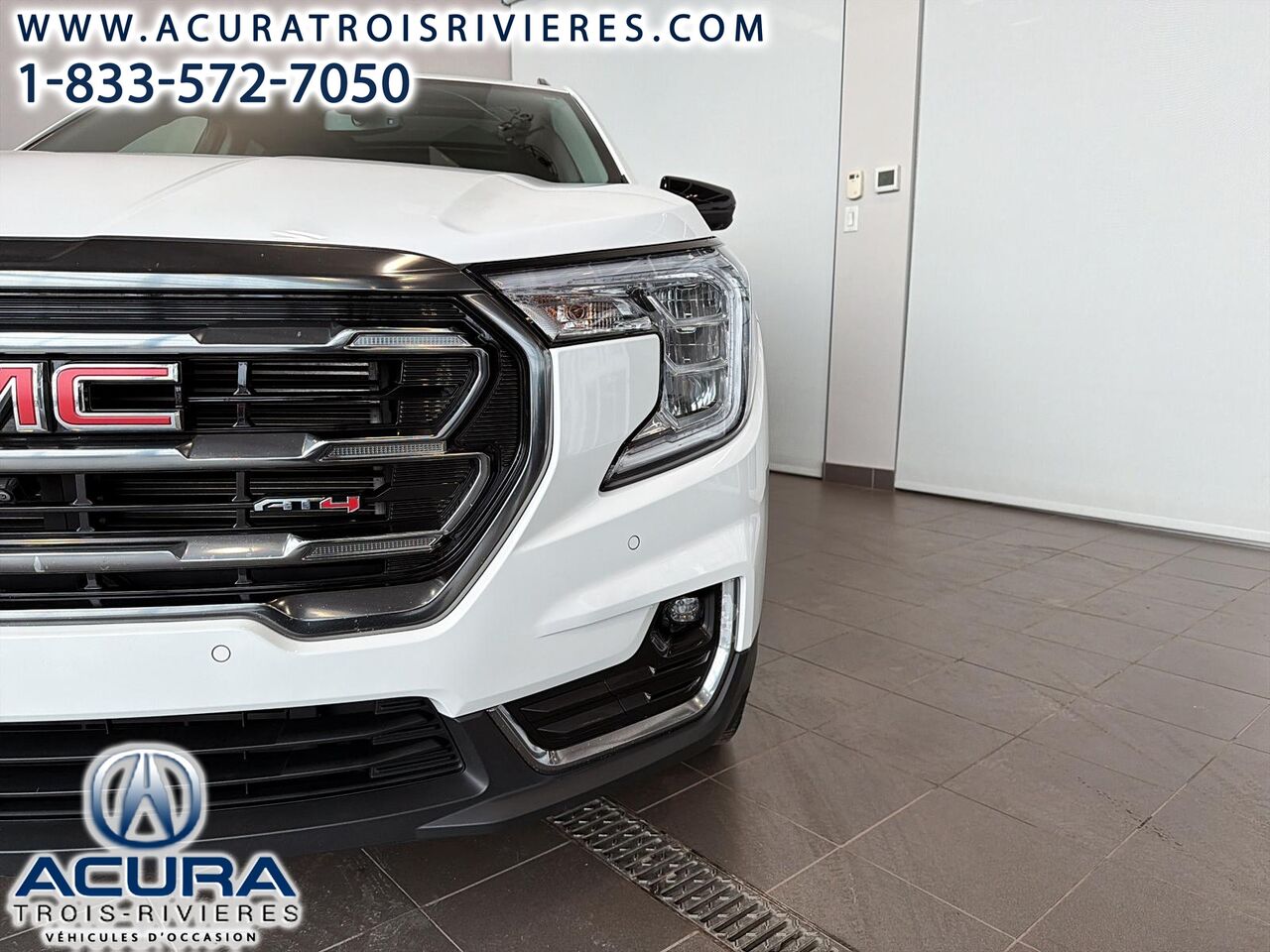 2023 GMC Terrain - Image 6
