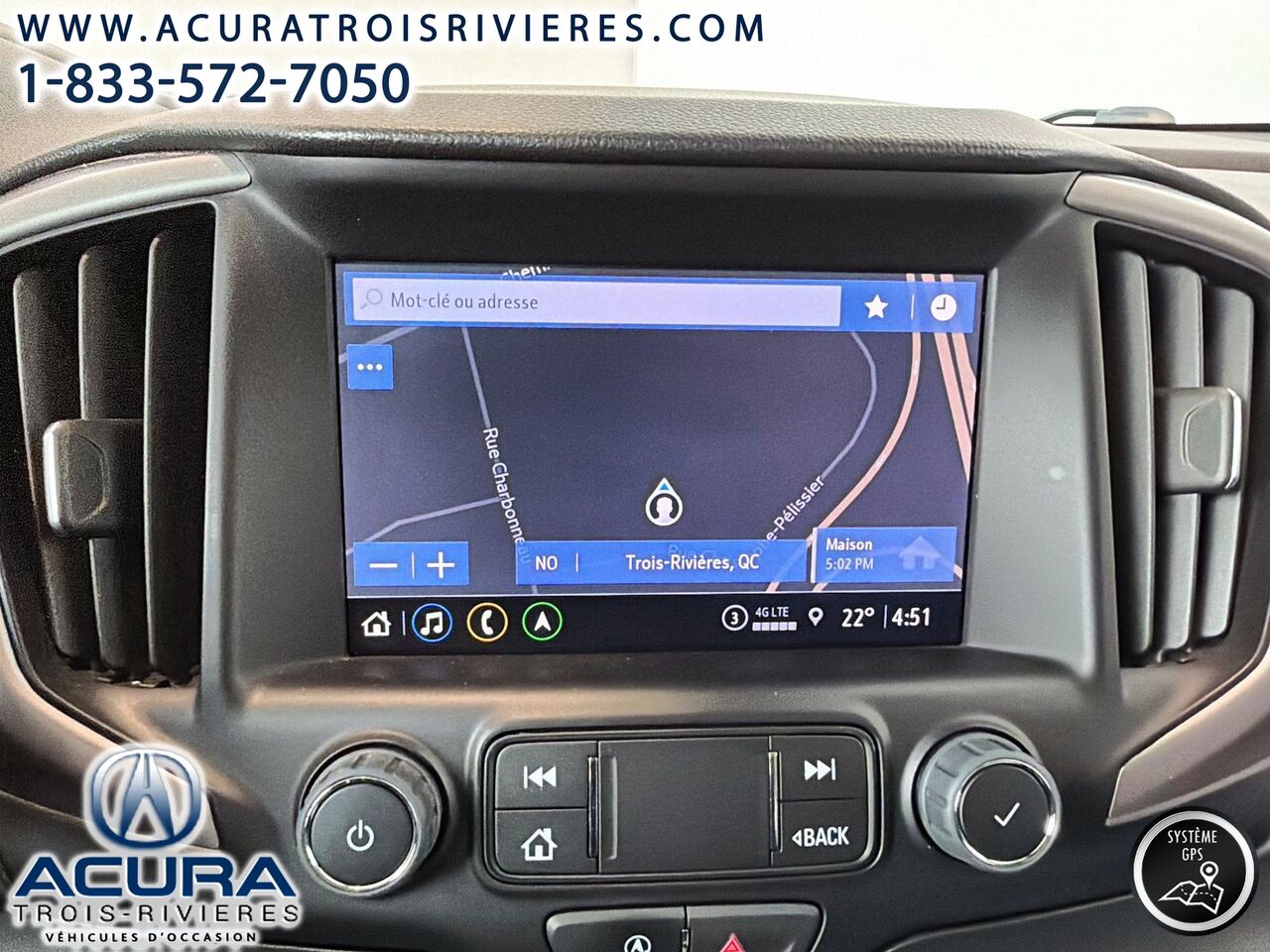 2023 GMC Terrain - Image 21