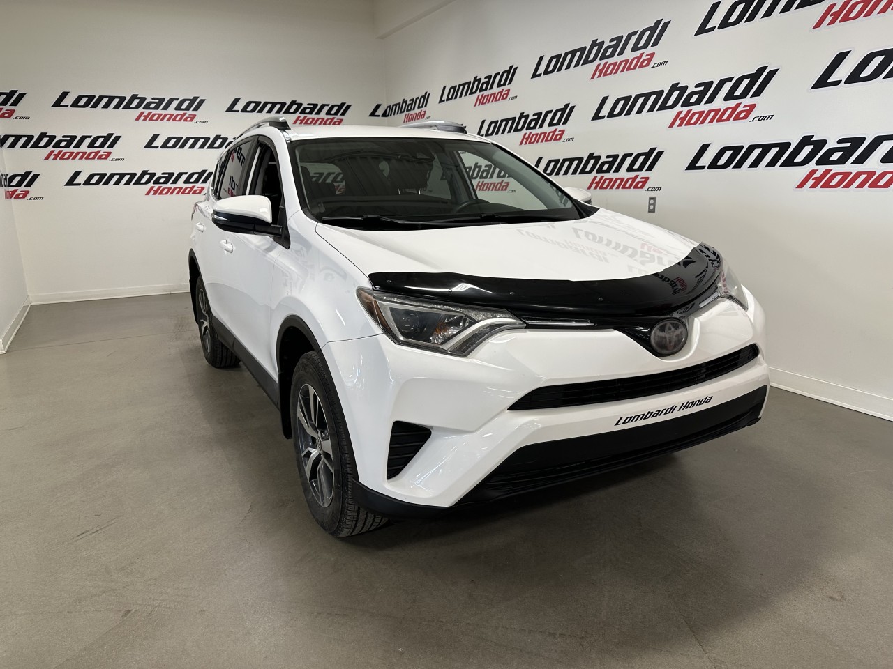 2018 Toyota RAV4 - Image 7
