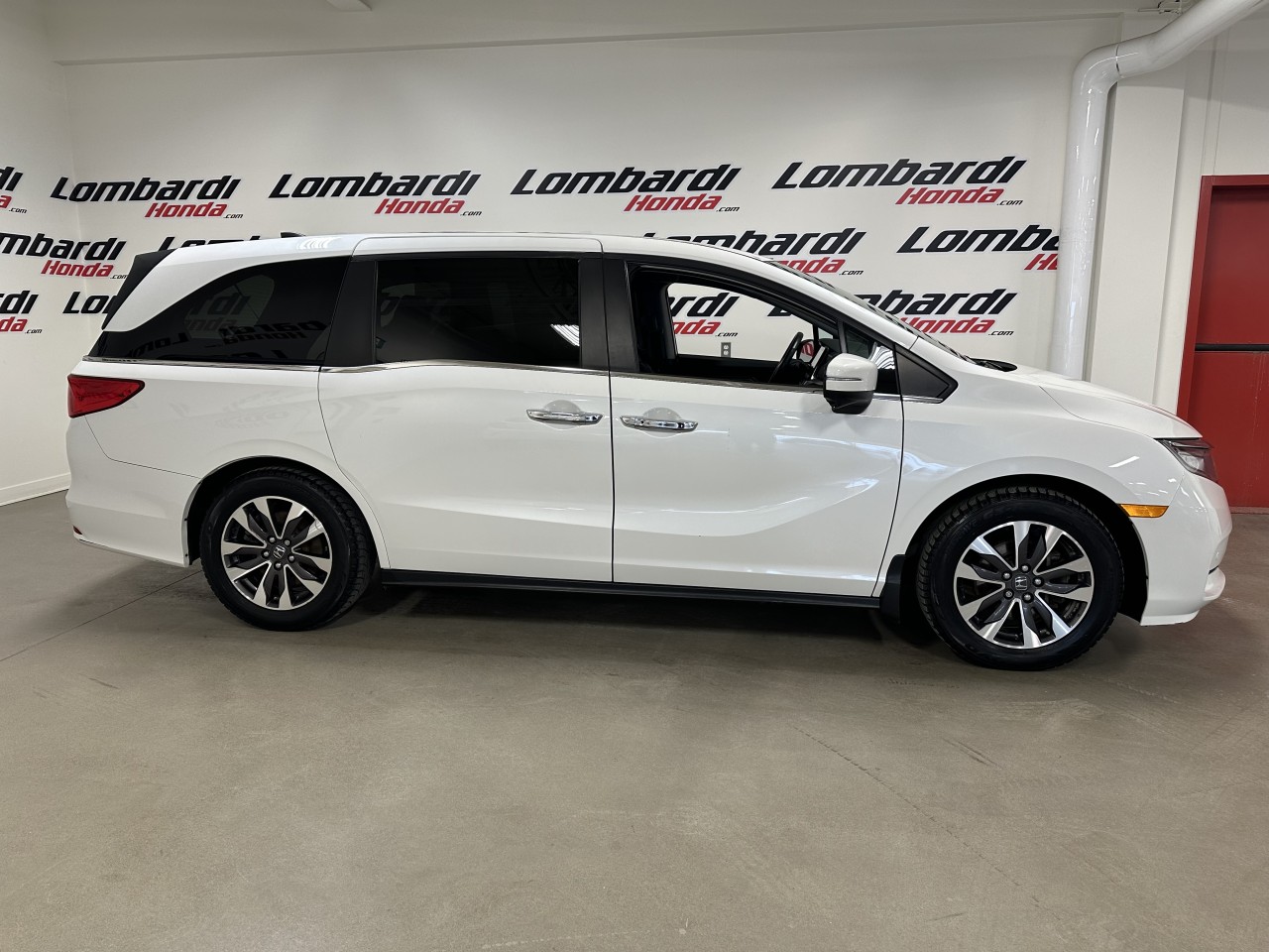 2022 Honda Odyssey - Image 6