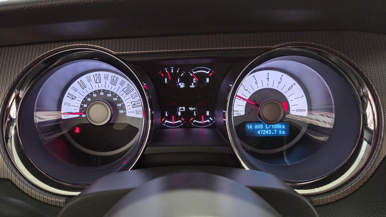2011 Ford Mustang - Image 21