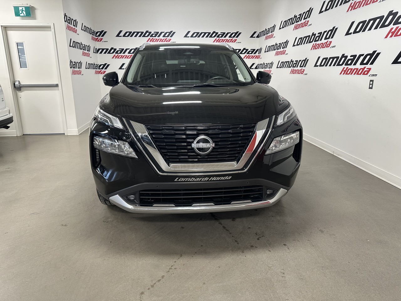 2022 Nissan Rogue - Image 3