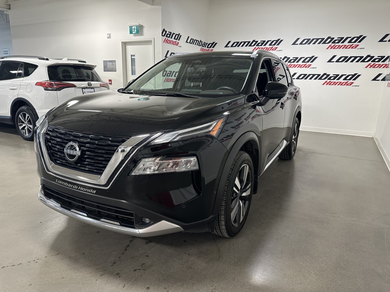 2022 Nissan Rogue - Image 4