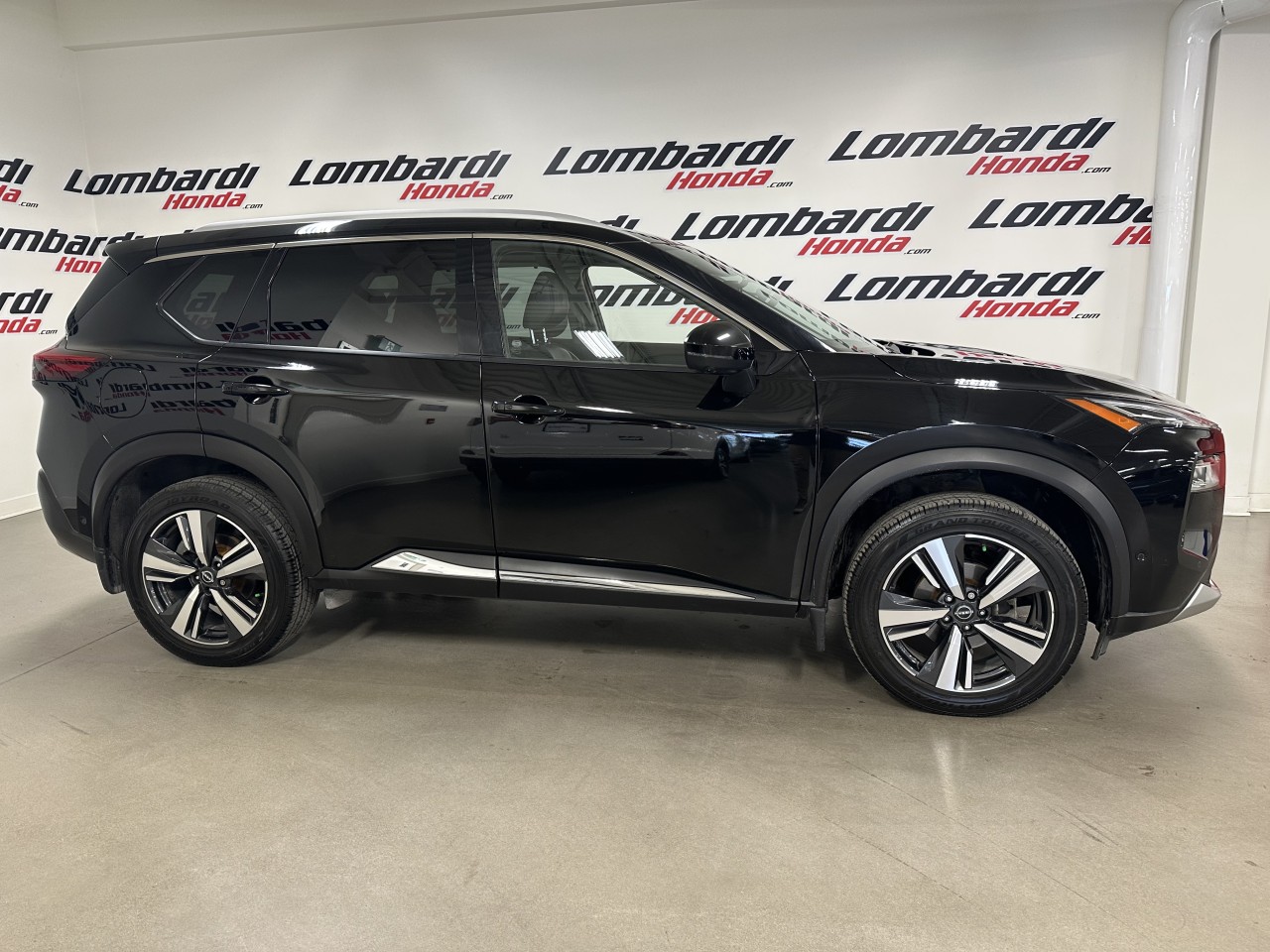 2022 Nissan Rogue - Image 7
