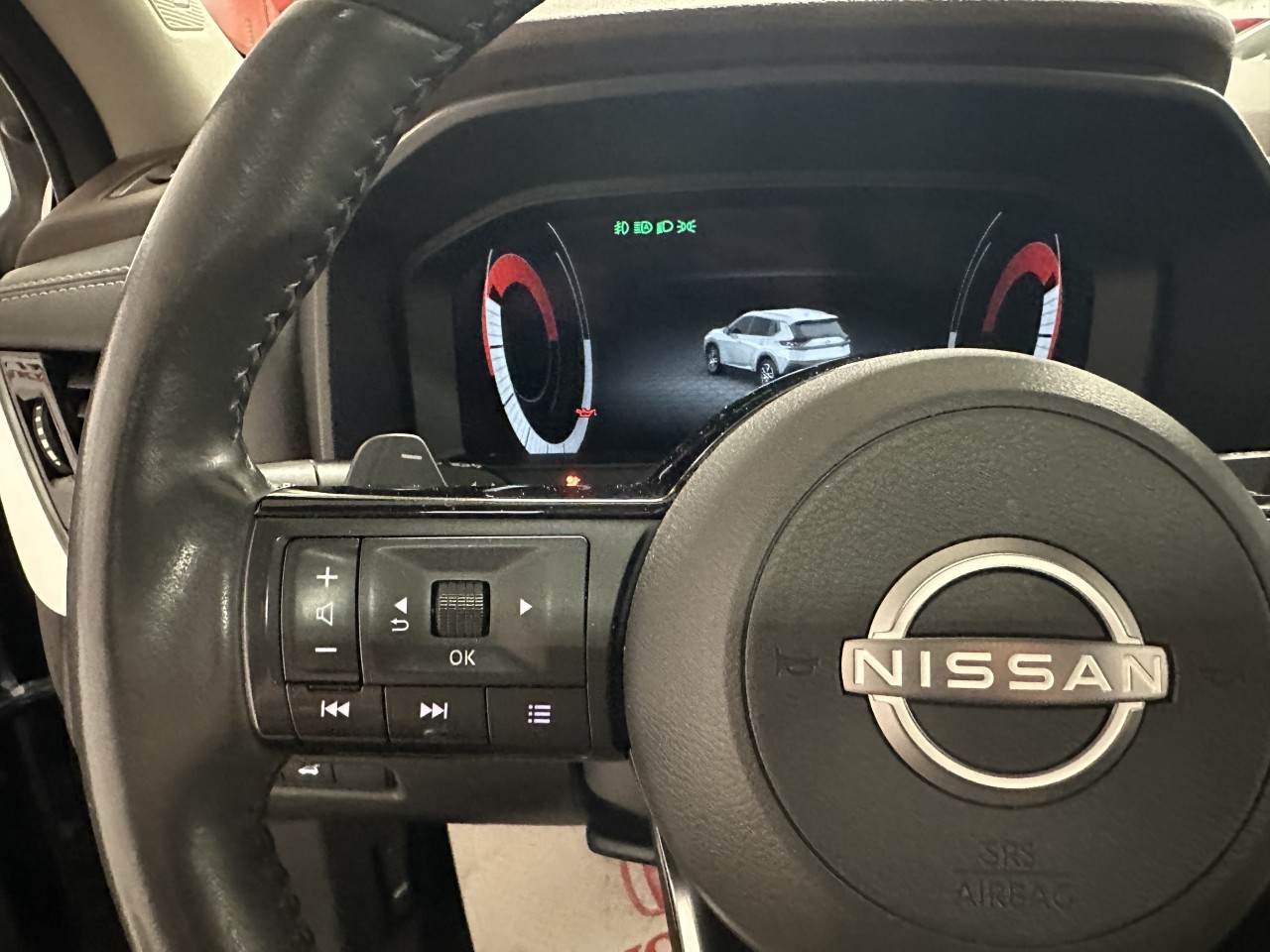 2022 Nissan Rogue - Image 12