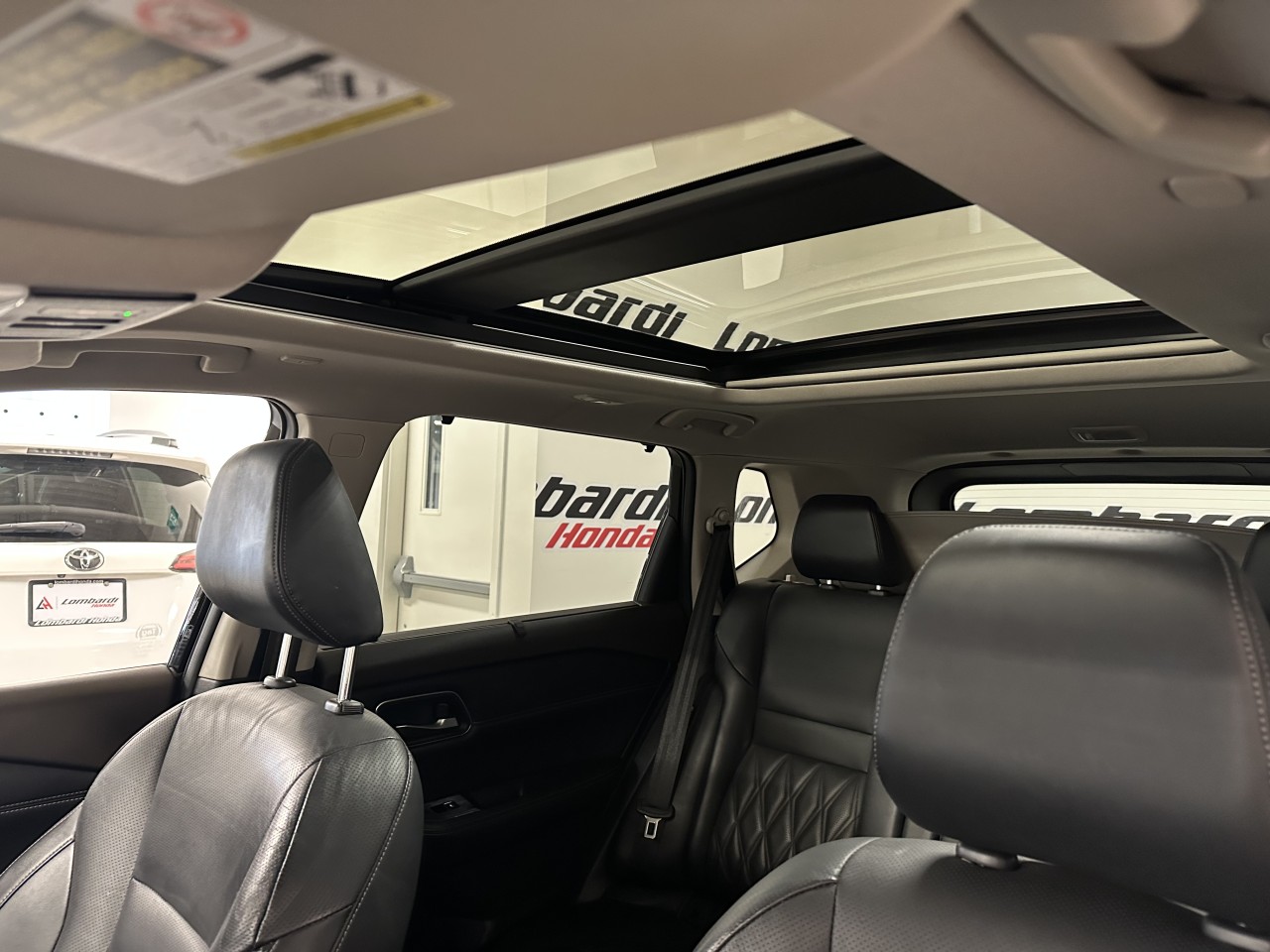 2022 Nissan Rogue - Image 19