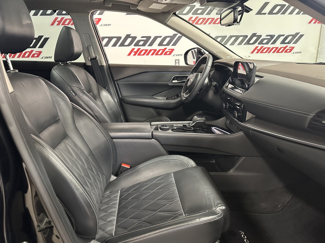 2022 Nissan Rogue - Image 24