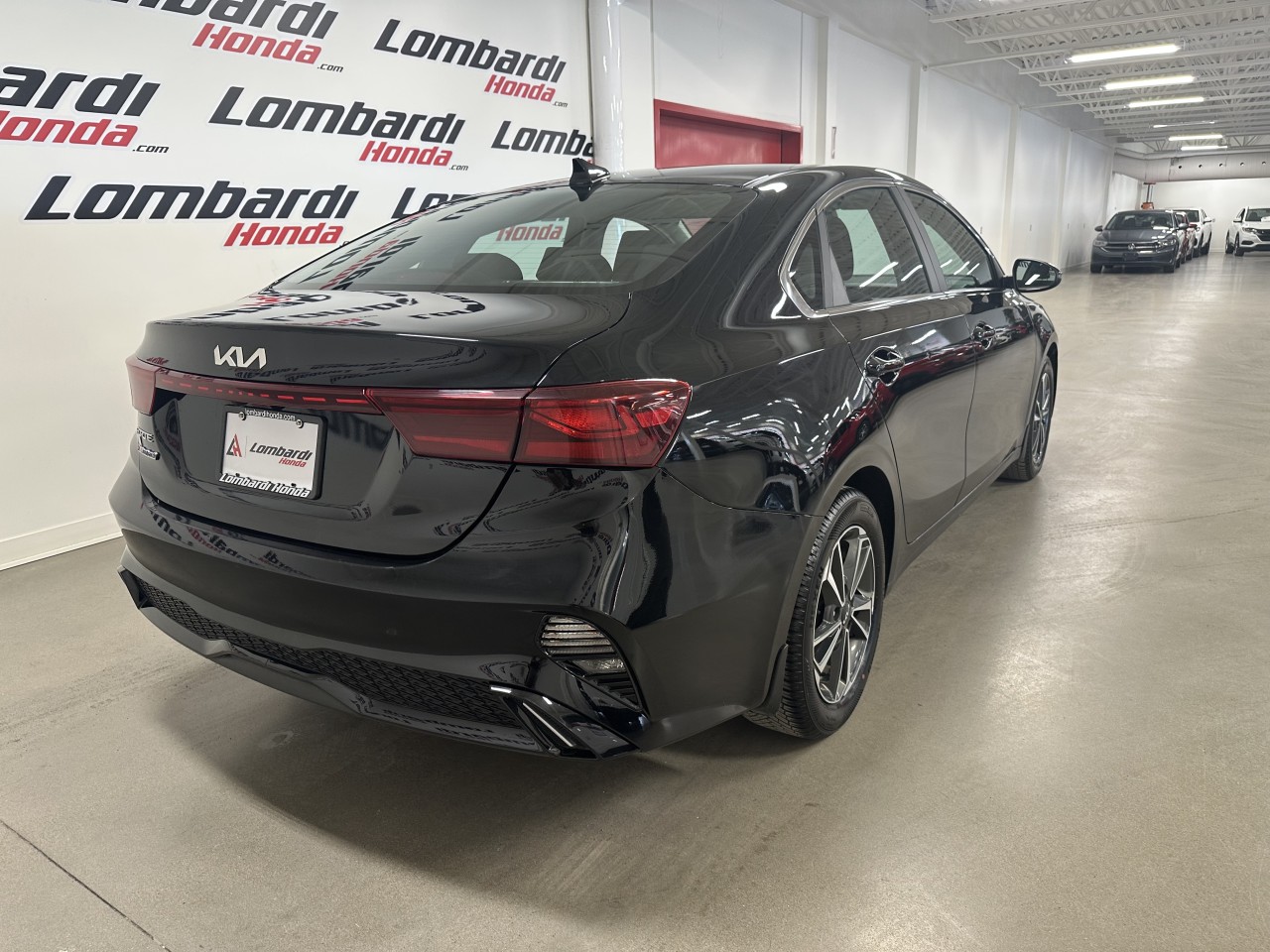 2023 Kia Forte - Image 10