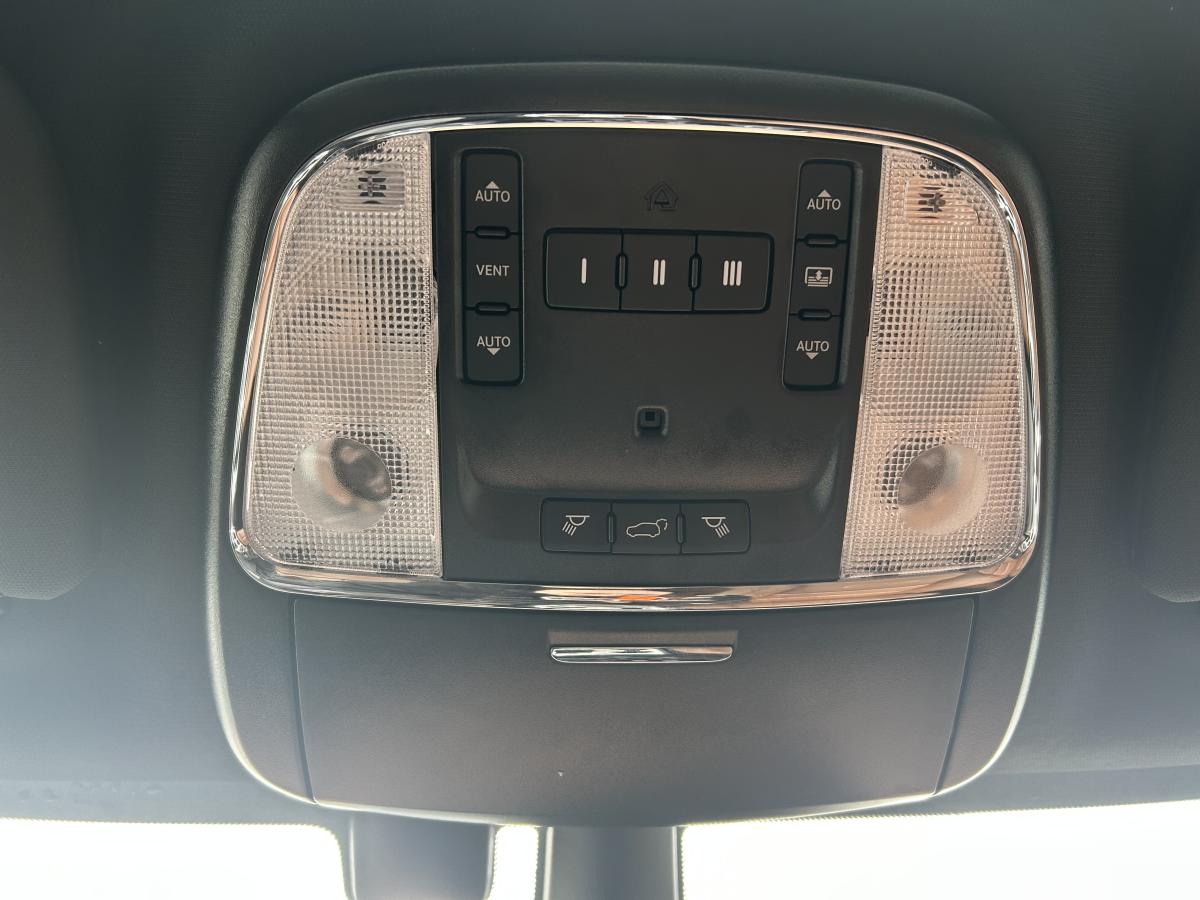 2021 Jeep Grand Cherokee - Image 130