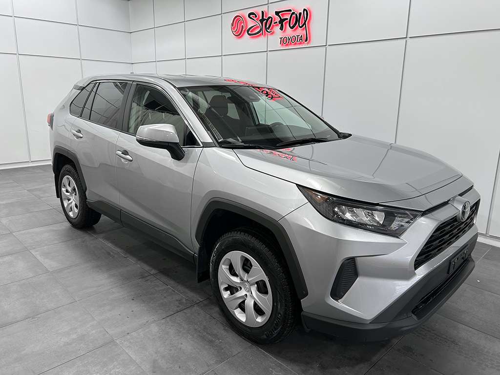 2025 Toyota Rav4 - Image 29