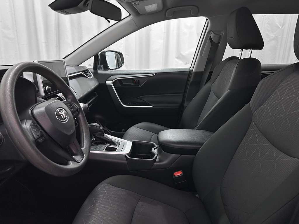 2025 Toyota Rav4 - Image 44