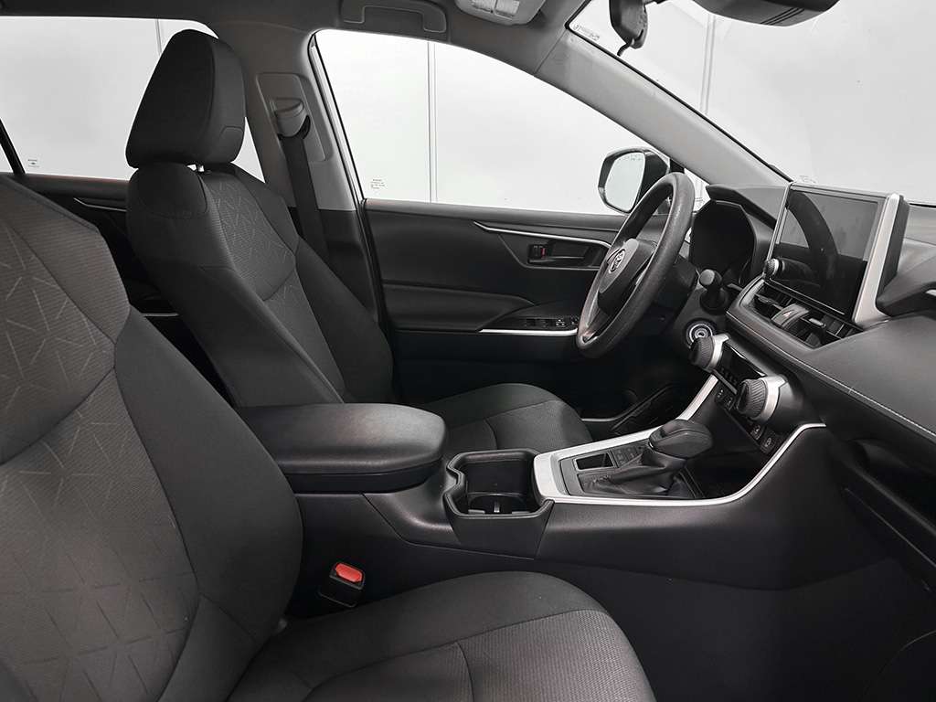 2025 Toyota Rav4 - Image 49